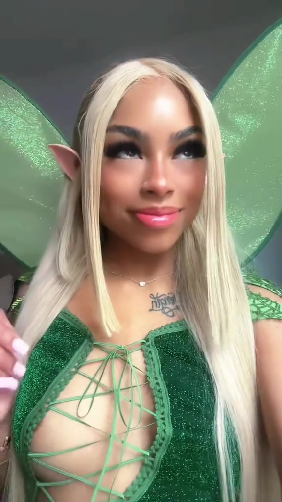 Nadia Jocelyn New Video Shows Off Her Big Boobs!!!